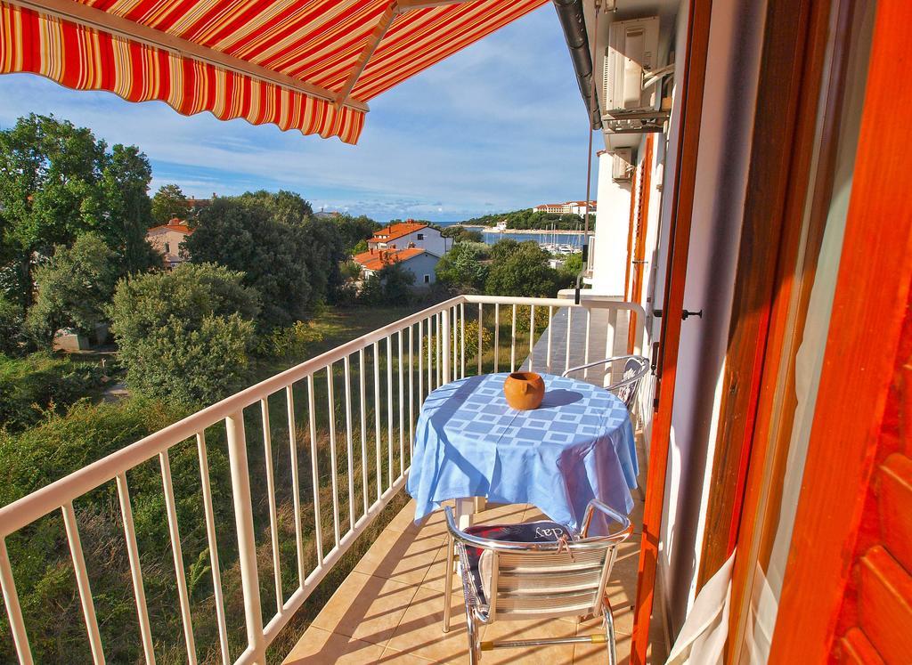Apartment By The Sea 750 *