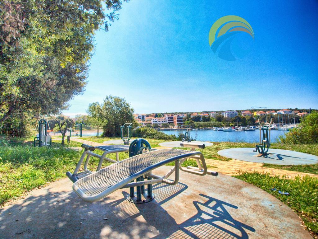 By The Sea 750 Apartment *